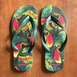 Havaianas Vibrant Toucan Flip Flops